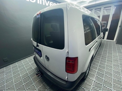 Used Volkswagen Caddy Maxi CrewBus 2.0 TDI for sale in Western Cape