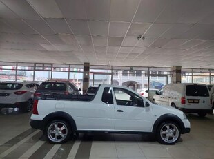 2011 Nissan NP200 1.6 16v High For Sale in KwaZulu-Natal, Durban