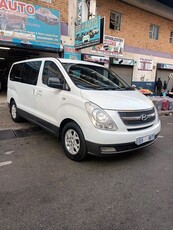 2012 Hyundai H1 2.5 VGTi GL 6-Seater Multicab AT, White with 117000km available now!