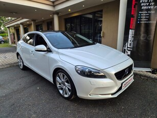 2015 Volvo V40 T3 Excel