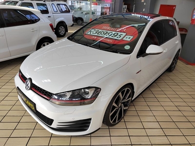 2016 Volkswagen Golf 7 2.0 TSI GTI DSG IN GOOD CONDITION CALL WESLEY NOW @ 081 413 2550