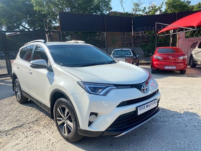 2017 Toyota RAV4 2.0 GX 4x2, White with 89000km available now!