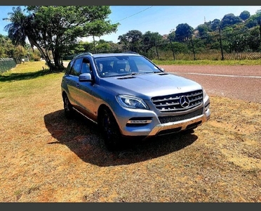 ** New Mercedes Benz ML350 BlueTec 4 Matic 7 G Tronic auto diesel 4x4 with low high range Immaculate