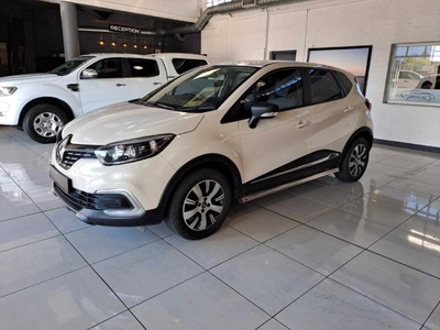 Used Renault Captur 900T Blaze (66kW) for sale in Western Cape