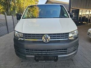 Volkswagen Transporter 2020, Manual, 2 litres - Bloemfontein