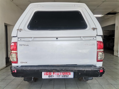 2010 Toyota Hilux 2.5D4D SRX Single Cab Manual white color With Canopy, Bull Bar