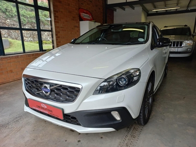 2014 Volvo V40 Cross Country T4 Excel For Sale