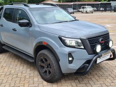 Nissan Navara 2.5DDTI PRO-2X automatic D/C