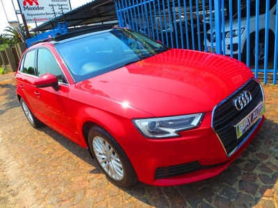 2017 Audi A3 Sportback 1.0 TFSI, Red with 76000km available now!