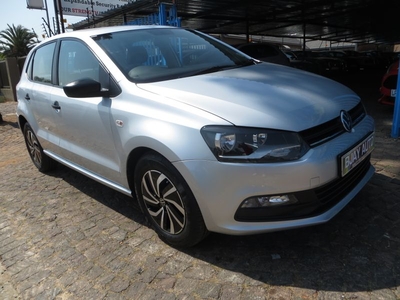 2022 Volkswagen Polo Vivo Hatch 1.4 Trendline, Silver with 6000km available now!