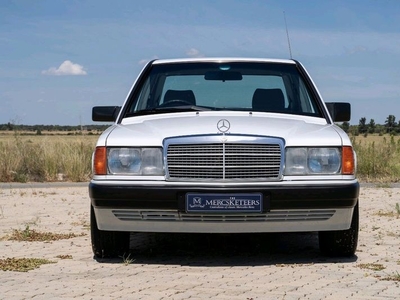 FOR SALE:1990 Mercedes-Benz W201 190E 2.0 Manual.