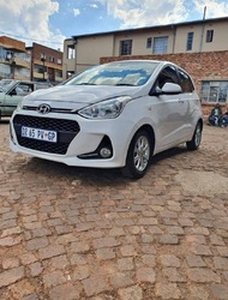 Hyundai i10 2015, Manual, 1.2 litres - Johannesburg Central