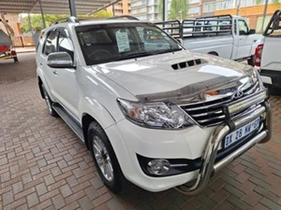 Toyota Fortuner 2015, Automatic, 3 litres - Pietermaritzburg