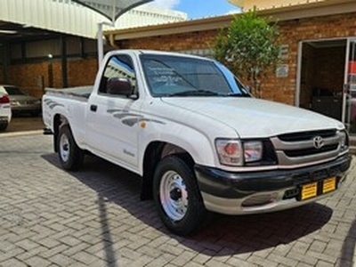 Toyota Hilux 2003, Manual, 2 litres - Adelaide