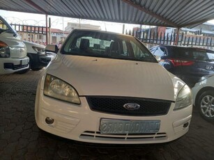 Used Ford Focus 1.6 Ambiente for sale in Gauteng