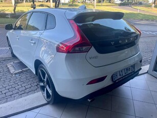 Used Volvo V40 T4 Momentum Auto for sale in Kwazulu Natal