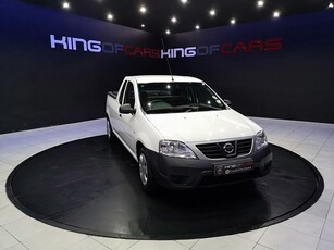 2022 Nissan NP200 1.6i Pack