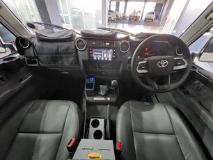 2022 Toyota Land Cruiser 79 4.5D-4D LX V8 DC 70th Anniversary