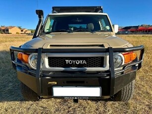 Toyota FJ Cruiser 2011, 4 litres - Bloemfontein