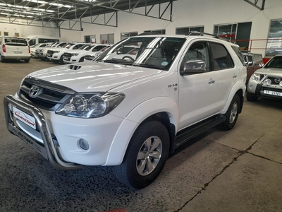 2008 Toyota Fortuner 3.0 D-4D 4x4 Neat with FSH!!