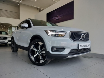 2022 Volvo XC40 T4 Momentum For Sale
