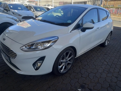 Ford Fiesta 1.0 , Automatic