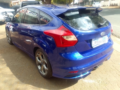 2014 FORD FOCUS ST3 3.2 MANUAL PETROL BLUE COLOR SUNROOF LEATHER SEAT SPARE KEY