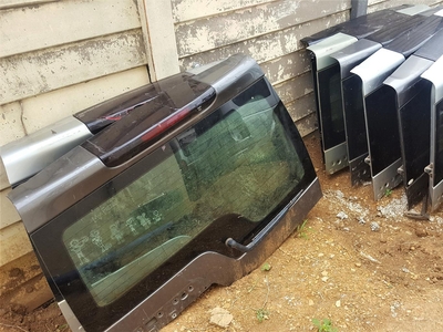 Upper Tail Doors for Discovery 3/4 for sale | Auto EZI