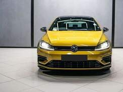 Volkswagen Golf Plus 2018, Automatic, 2 litres - Emalahleni