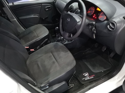 2017 Nissan NP200 1.6 A-C Safety Pack