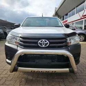 Toyota Hilux 2017, Manual, 2.4 litres - Glen Donald AH (Meyerton)