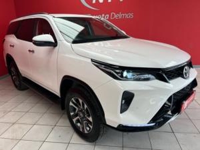 Toyota Hilux 2.4 GD-6 Raider 4X4D/C