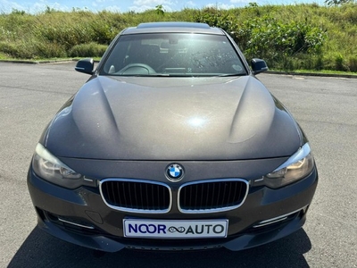 Used BMW 3 Series 320i Luxury for sale in Kwazulu Natal