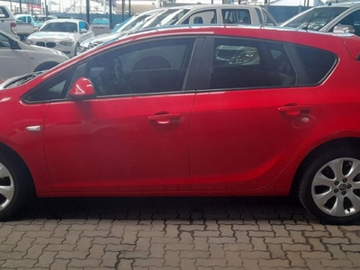 Used Opel Astra 1.4T Essentia for sale in Gauteng
