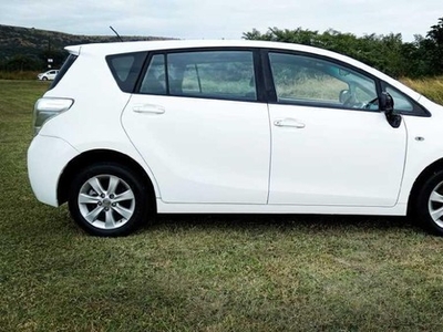 Used Toyota Verso 1.6 S for sale in Gauteng