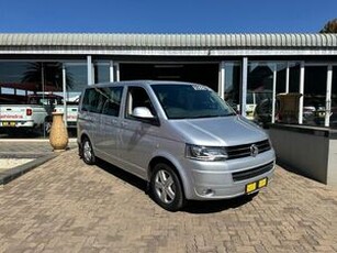 Volkswagen Caravelle 2016, Automatic, 2 litres - Messina