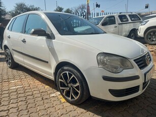 White Volkswagen Polo Vivo Hatch 1.4 Trendline with 79000km available now!