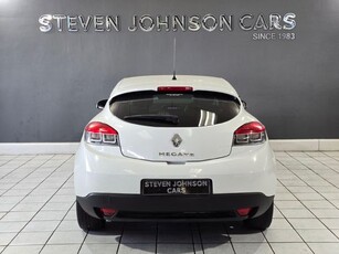 Used Renault Megane III 1.6 Expression Coupe for sale in Western Cape