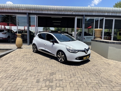 2015 RENAULT CLIO IV 900 T DYNAMIQUE 5DR (66KW) For Sale in Mpumalanga, Delmas