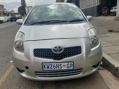 Toyota Yaris 2006, Automatic, 1.3 litres - George