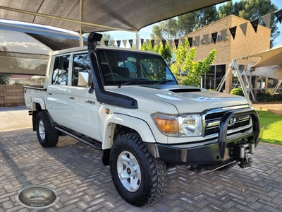 2015 Toyota Land Cruiser 79 4.5D-4D LX V8 Double Cab For Sale
