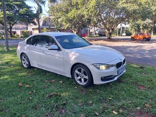 2013 BMW 320i Luxury Line AUTOMATIC, FULL SERVICE HISTORY, ONE OWNER.