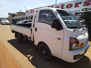 2017 Hyundai H100 Bakkie 2.5 for sale!