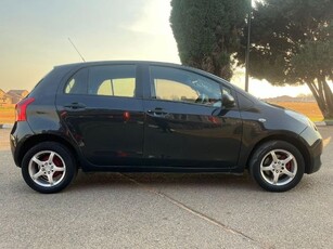 Used Toyota Yaris 1.3 for sale in Gauteng