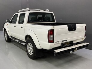 Used Nissan NP300 2.4i Hi