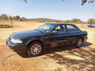 1996 Hyundai Sonata 2.0 liter M/T