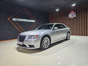 2012 Chrysler 300C 3.6 Luxury Auto