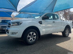 2014 Toyota Hilux used car for sale in Johannesburg East Gauteng South Africa - OnlyCars.co.za