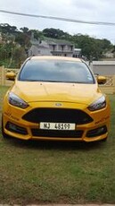 Ford Focus 2015, Manual, 2 litres - Newcastle