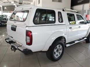Nissan NP 300 2014, Manual, 2.5 litres - Cape Town